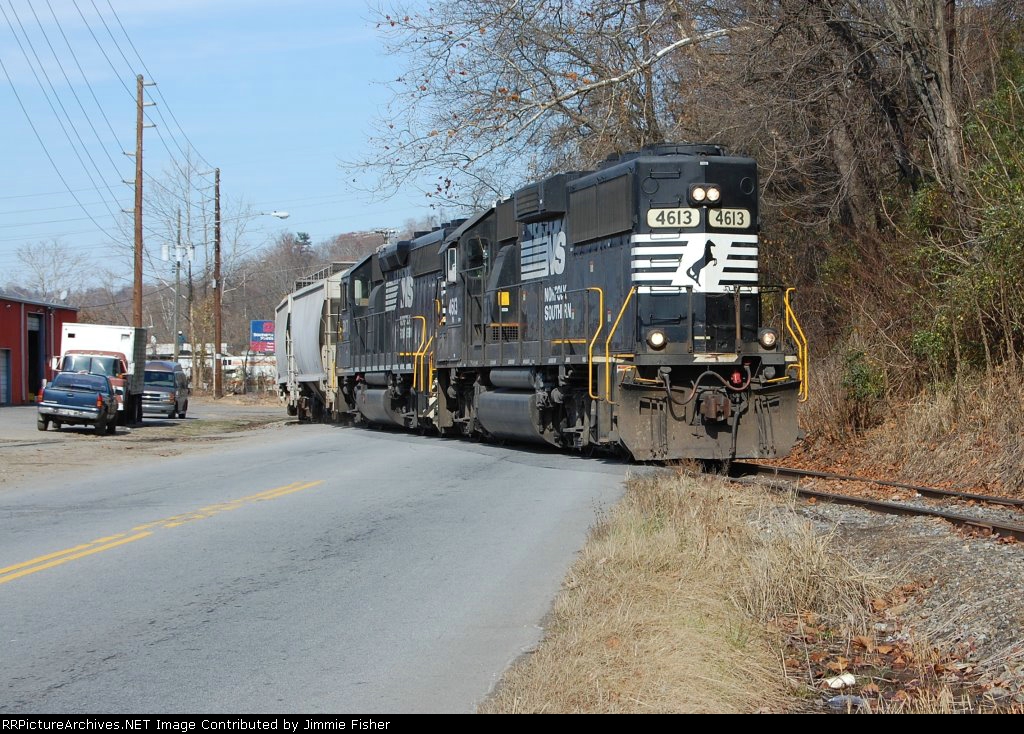 Nov 22, 2010:  Local PAO1 crosses Riverside Drive